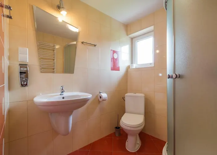 ホームステイ U Bobikow